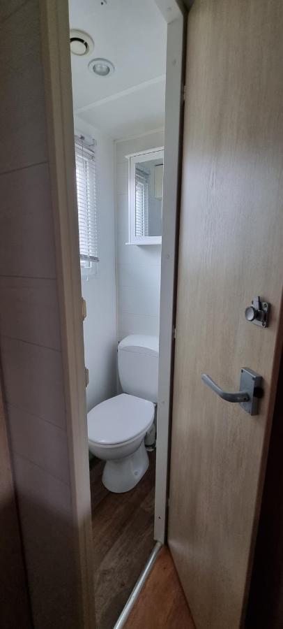 Mobil Home Sur La Cote Landaise Saint-Julien-en-Born Exteriör bild